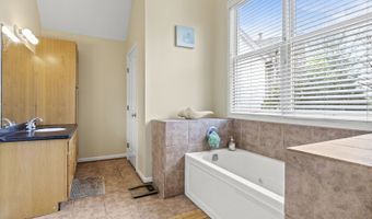 816 E Mayfair Rd, Arlington Heights, IL 60005