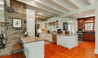 210 Riverview Rd, Athens, GA 30606