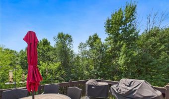 15726 Parkwood Cir, Avon, MN 56310