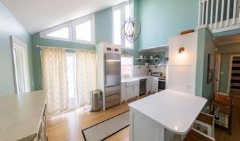109 Island Quay Ct, Atlantic Beach, NC 28512