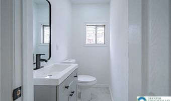 907 N 5th St, Allentown, PA 18102