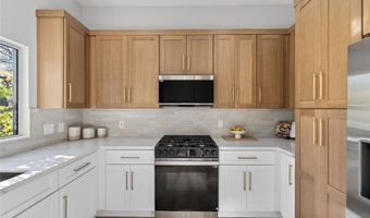 9205 Pitching Wedge Dr, Las Vegas, NV 89134