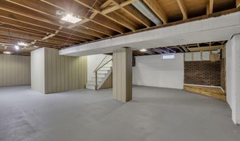 1752 S Hamilton Rd, Columbus, OH 43227