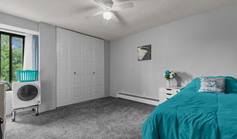 206 ROYAL Ct 12, Appleton, WI 54915