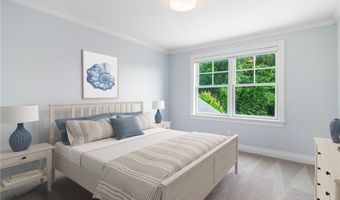 23 MIDDLEBERRY Ln, East Greenwich, RI 02818