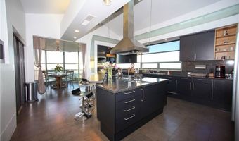 3807 Crest Rd, Rancho Palos Verdes, CA 90275