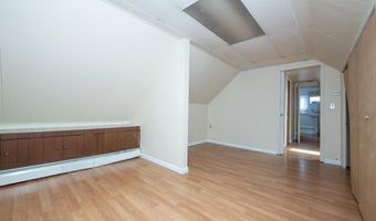 12 Jase Ct, Albany, NY 12208
