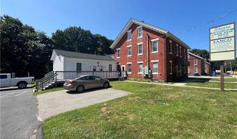 1390 Mendon Rd, Cumberland, RI 02864