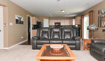 541 Yorktown Ln, Avon, IN 46123