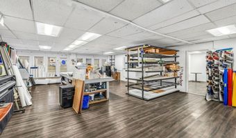 1567 Hammond St, Bangor, ME 04401