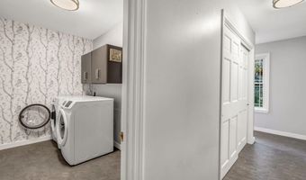 212 Vickery Rd, Auburn, ME 04210