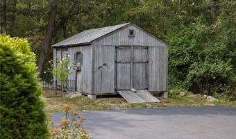 504 Shermantown Rd, North Kingstown, RI 02874