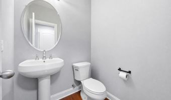 1 Prairie Ln, Bayville, NJ 08721
