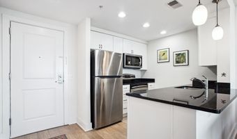 2001 15TH St N 608, Arlington, VA 22201