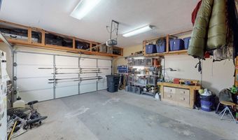 495 Shore Dr, Big Sandy, TN 38221