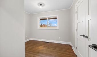 27 Tuttle Ct, Bethany, CT 06524