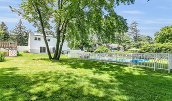 180 Grand Ave, Atlantic Highlands, NJ 07716