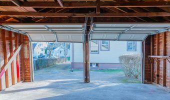 496 Burnsford Ave, Bridgeport, CT 06606