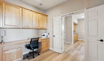40015 N PRIDE Dr, Anthem, AZ 85086