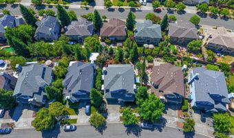 1416 Nighthawk Dr, Santa Rosa, CA 95409