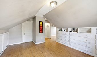 115 Poplar St, Agawam, MA 01030