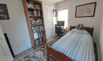 30 Park St, Bath, ME 04530