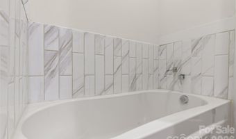 442 Lorna St, Charlotte, NC 28205