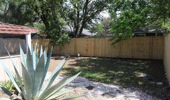 569 CAMELIA St, Atlantic Beach, FL 32233