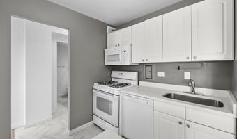 5340 HOLMES RUN Pkwy 1102, Alexandria, VA 22304