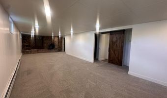 17 Frontier St, Diamondville, WY 83116