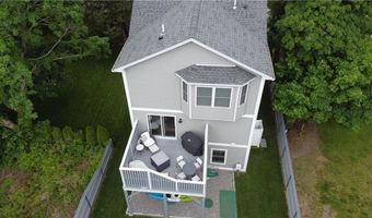 20 Robert Ave, Warwick, RI 02818