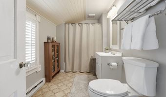 26 Westbrook Rd, Worcester, MA 01602