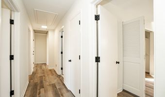 4912 Holly Hill Rd, Albany, GA 31721