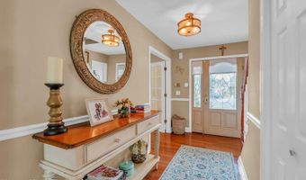 318 Tina Lee Ct, Brick, NJ 08724