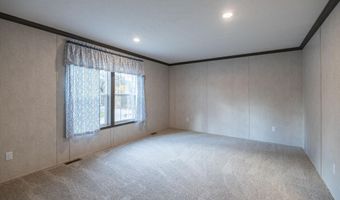 5 Braman St, Auburn, ME 04210