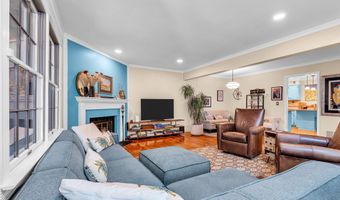 76 Pape Dr, Atlantic Highlands, NJ 07716