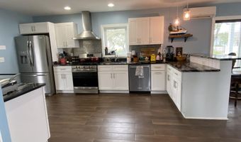 247 Shore Dr, Salter Path, NC 28575
