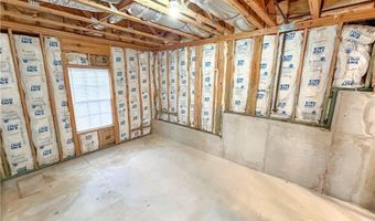 2027 Oakbluff Dr, Austell, GA 30106