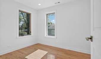 42362 N Poplar St, Antioch, IL 60002