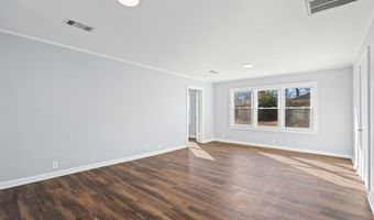 210 West St, Batesville, MS 38606