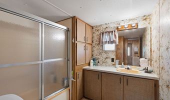 7000 NW 7th Way, Bell, FL 32619