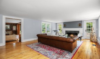 175 Cat Rock Rd, Cos Cob, CT 06807