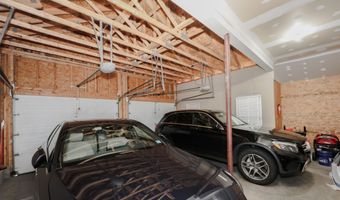 61 Grapevine Rd, Bedford, NH 03110