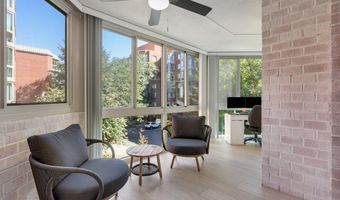 1001 N VERMONT St 311, Arlington, VA 22201