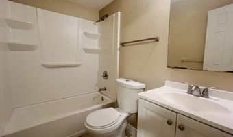 23 Wimbledon Dr 9, Alloway, NJ 07462