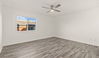 10525 Shiny Skies Dr, Las Vegas, NV 89129