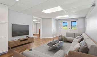 37 Trolly Farm Way, Falmouth, ME 04105