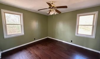 2389 Newport Rd, Batesville, AR 72501