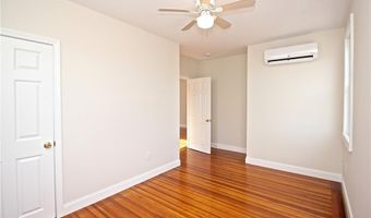 668 Thames St 2, Newport, RI 02840