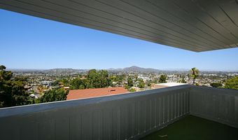 4367 Summit Dr, La Mesa, CA 91941